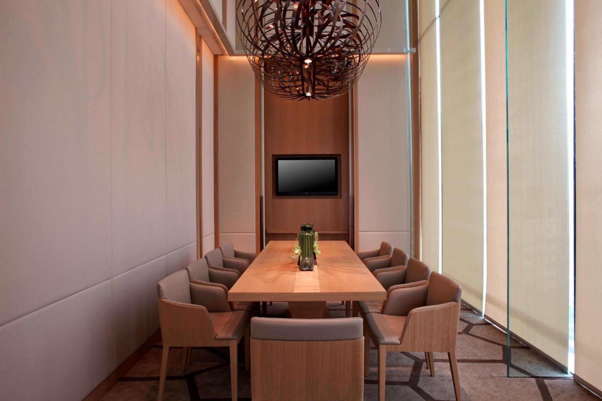 Готель Courtyard By Marriott Hong Kong Sha Tin Екстер'єр фото